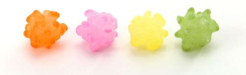 những viên kẹo kompeito sắc màu